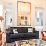 Luxury Typical Parisian Flat - 6 Guests - 5 Min From Louvre